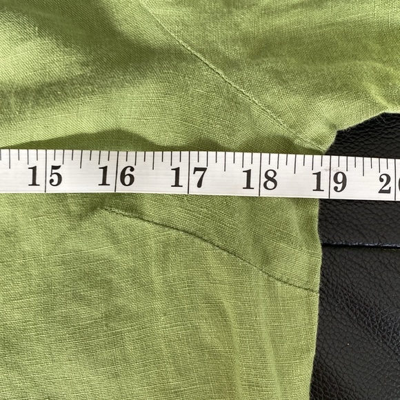 100% linen button down, gently used excellent condition size M - Picture 9 of 11